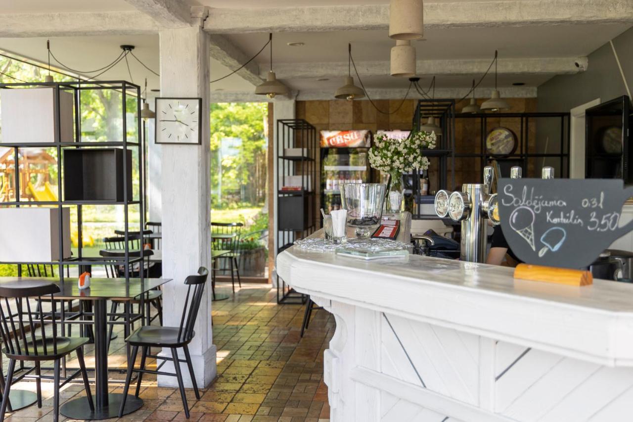 Guest House Nicava แบร์นาติ ภายนอก รูปภาพ