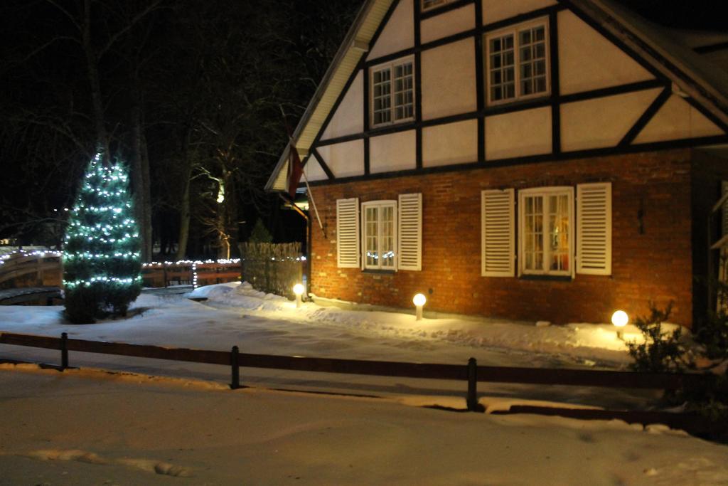 Guest House Nicava แบร์นาติ ภายนอก รูปภาพ